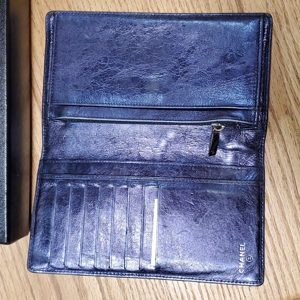 Chanel Blue Quilted Leather Wallet - Picture 2 of 5